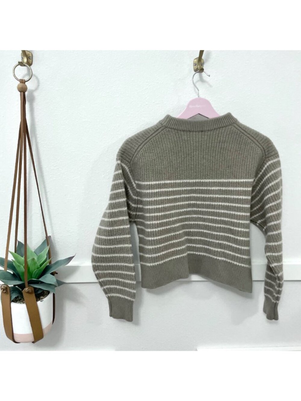 Aritzia Wilfred Maria Merino Wool Pullover Crewneck Striped Sweater Size M - Picture 6 of 6